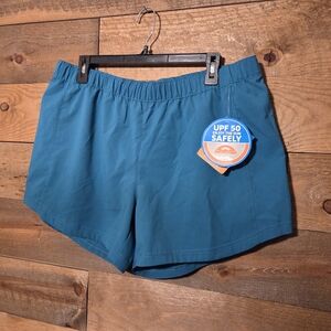 NWT Women's Columbia 4" Shorts - Size Large